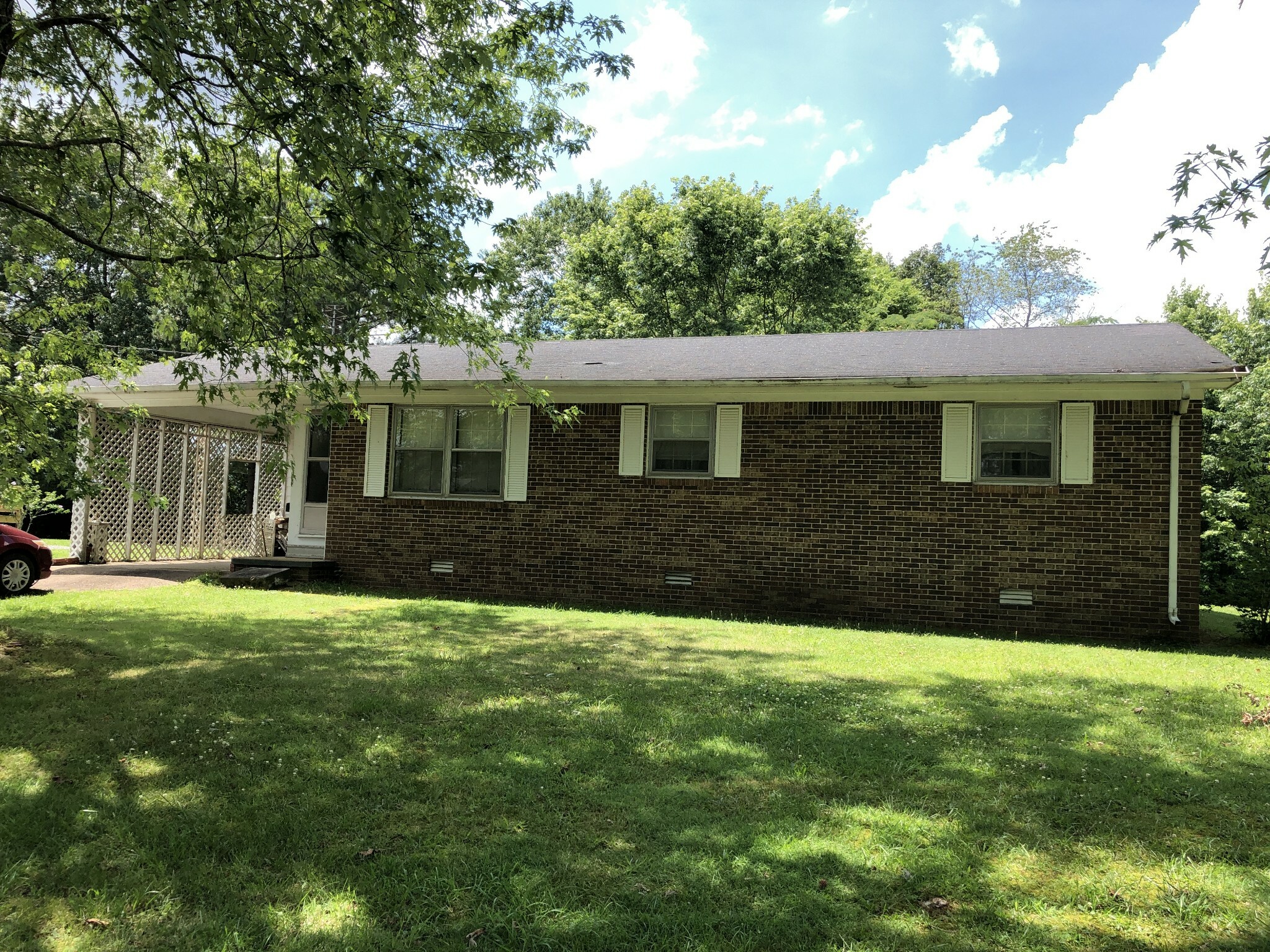 Property Photo:  613 Brenda Ave  TN 38469 