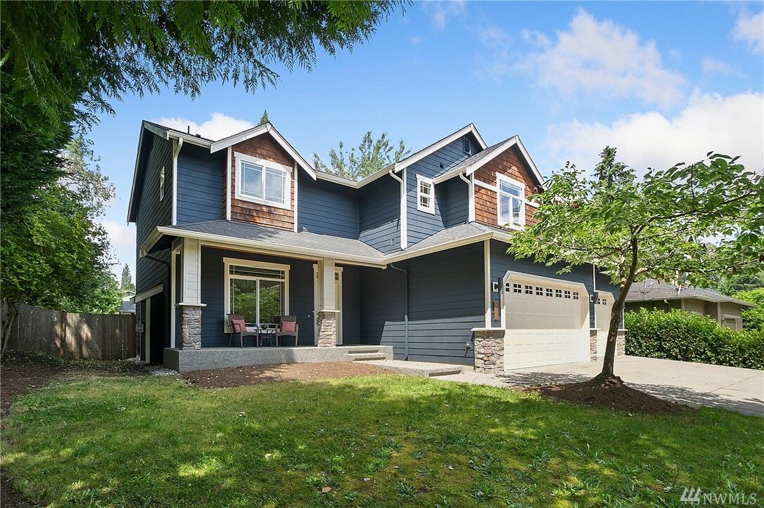 Property Photo:  3200 NE 195th Street  WA 98155 