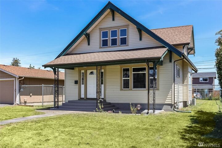 2547  Martin Luther King Jr  Tacoma WA 98405 photo