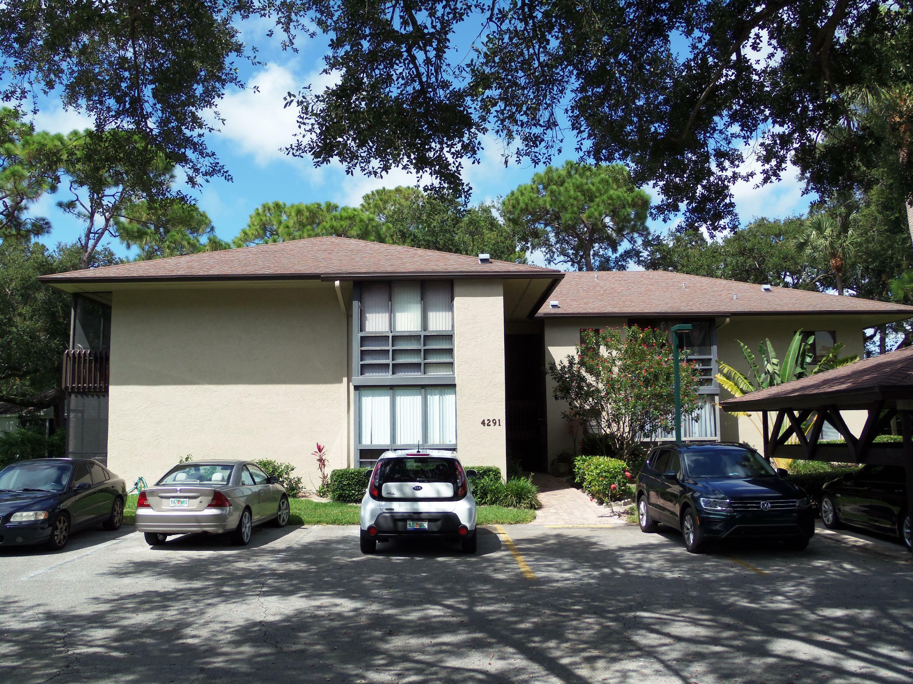 Property Photo:  4291 Wood Ride Road E  FL 33436 