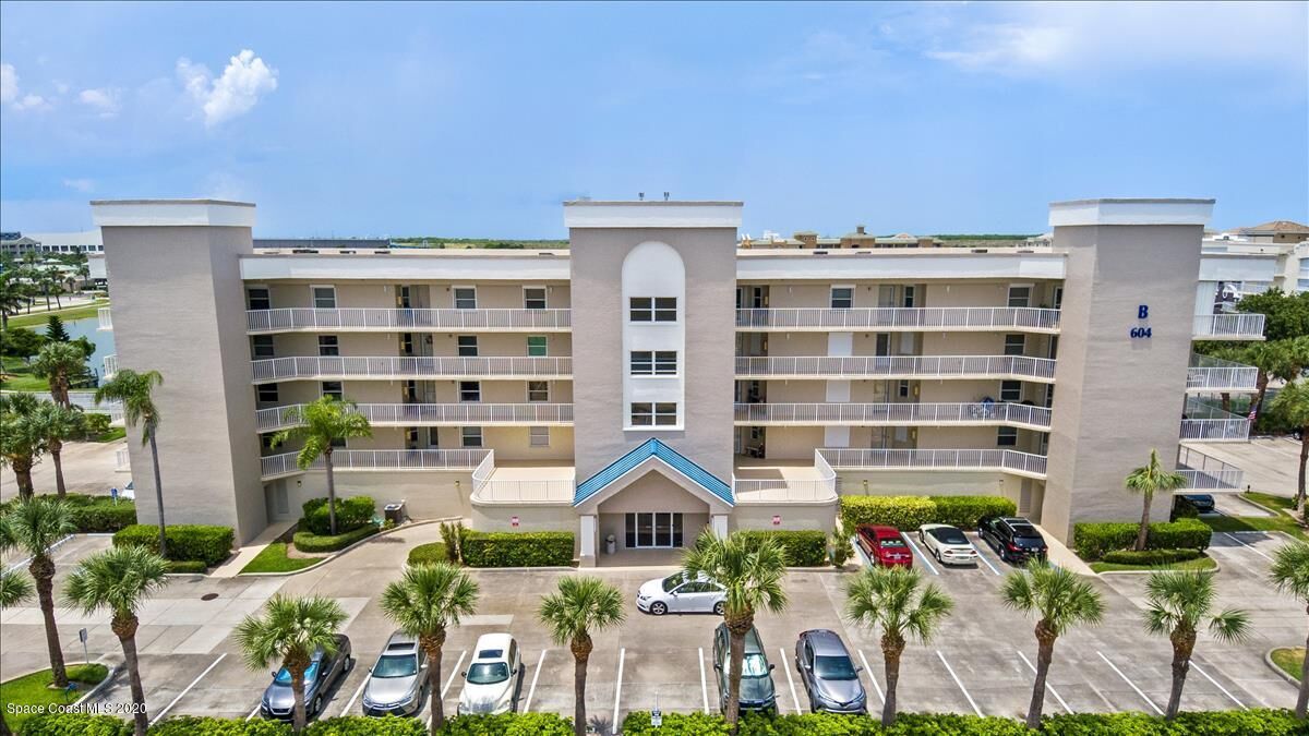 Property Photo: 604 Shorewood Drive FL 32920