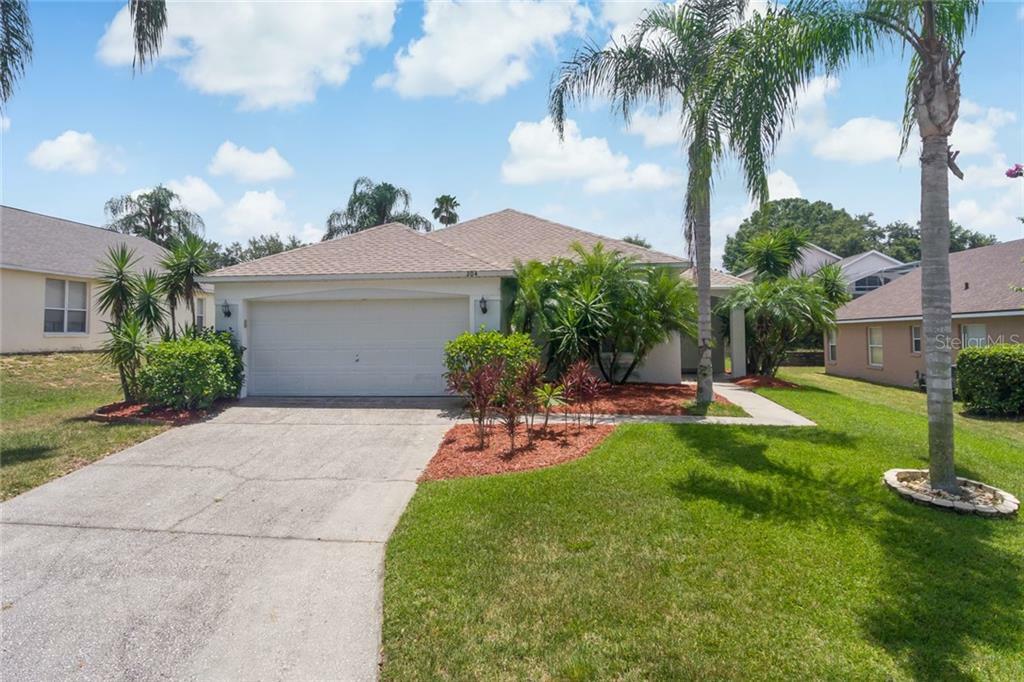 Property Photo:  204 Greeley Loop  FL 33897 