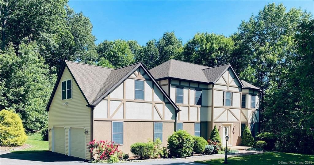 Property Photo:  22 Brentwood Drive  CT 06489 