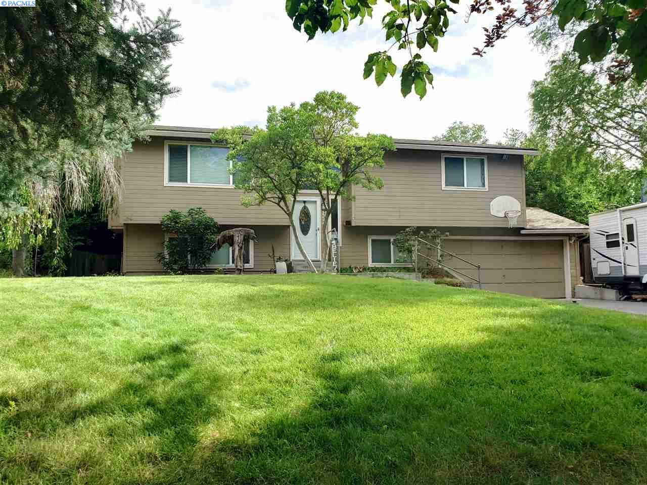 8221 W Deschutes  Kennewick WA 99336 photo