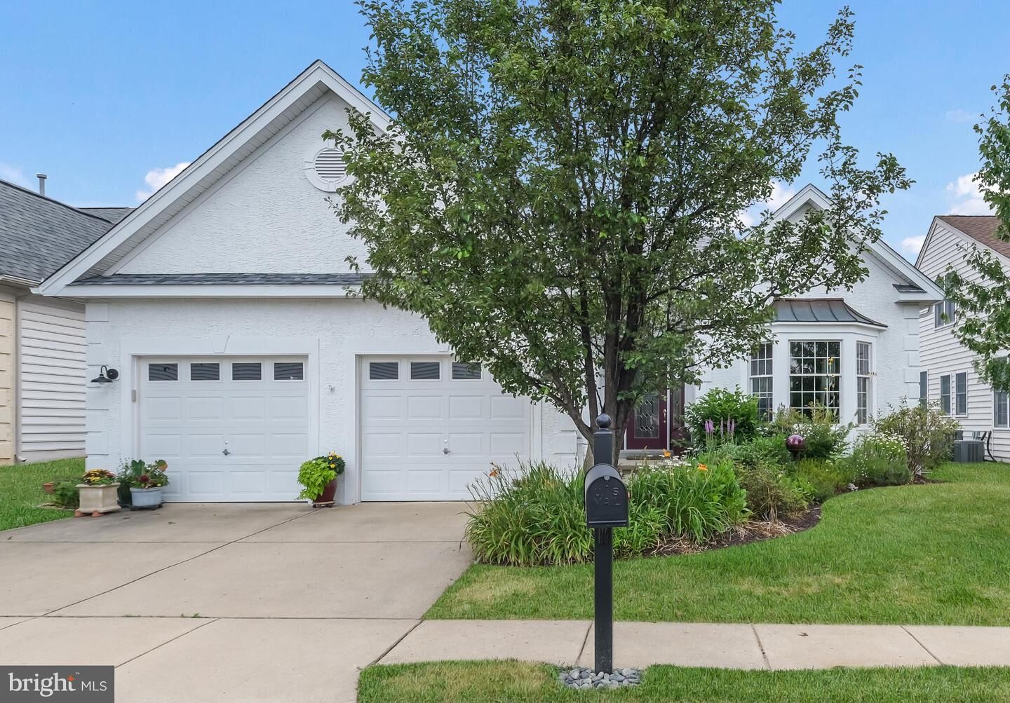 Property Photo:  15 Hutton Lane  PA 19060 