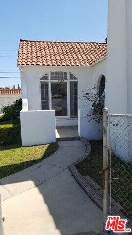 Property Photo: 4046 W Slauson Ave CA 90043