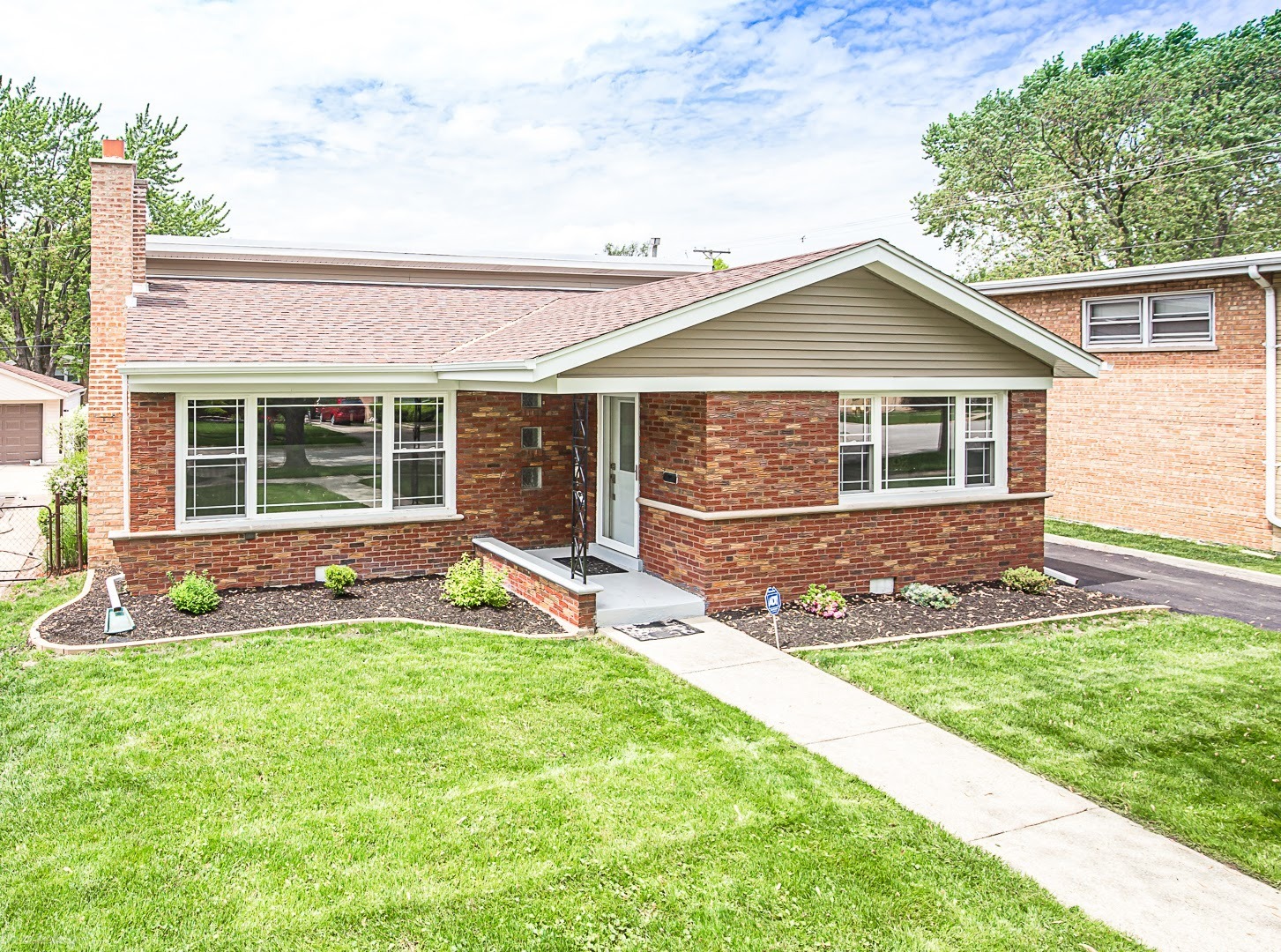 Property Photo:  10504 South Tripp Avenue  IL 60453 