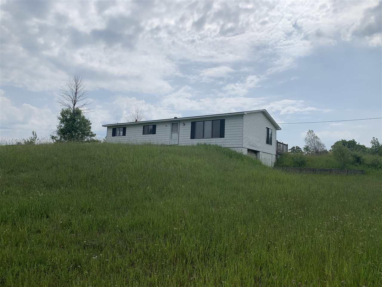 Property Photo: 06190 S Old 31 MI 49720