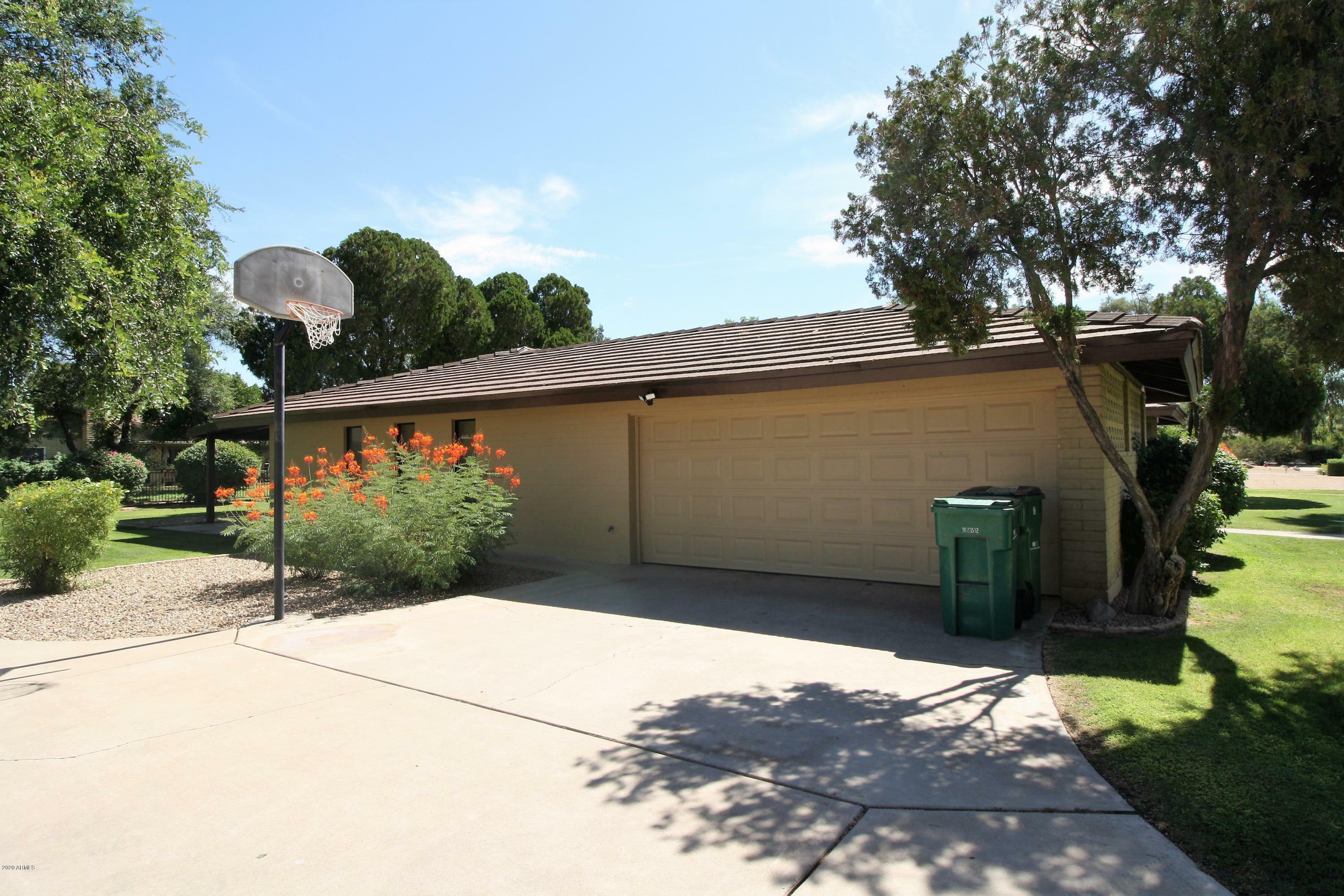 Property Photo: 202 W Alegre Drive AZ 85340