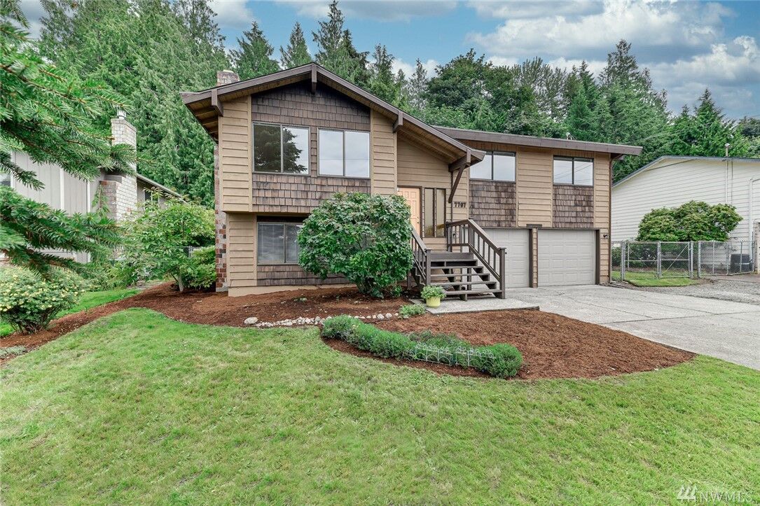 Property Photo: 7707 45th Place W WA 98275
