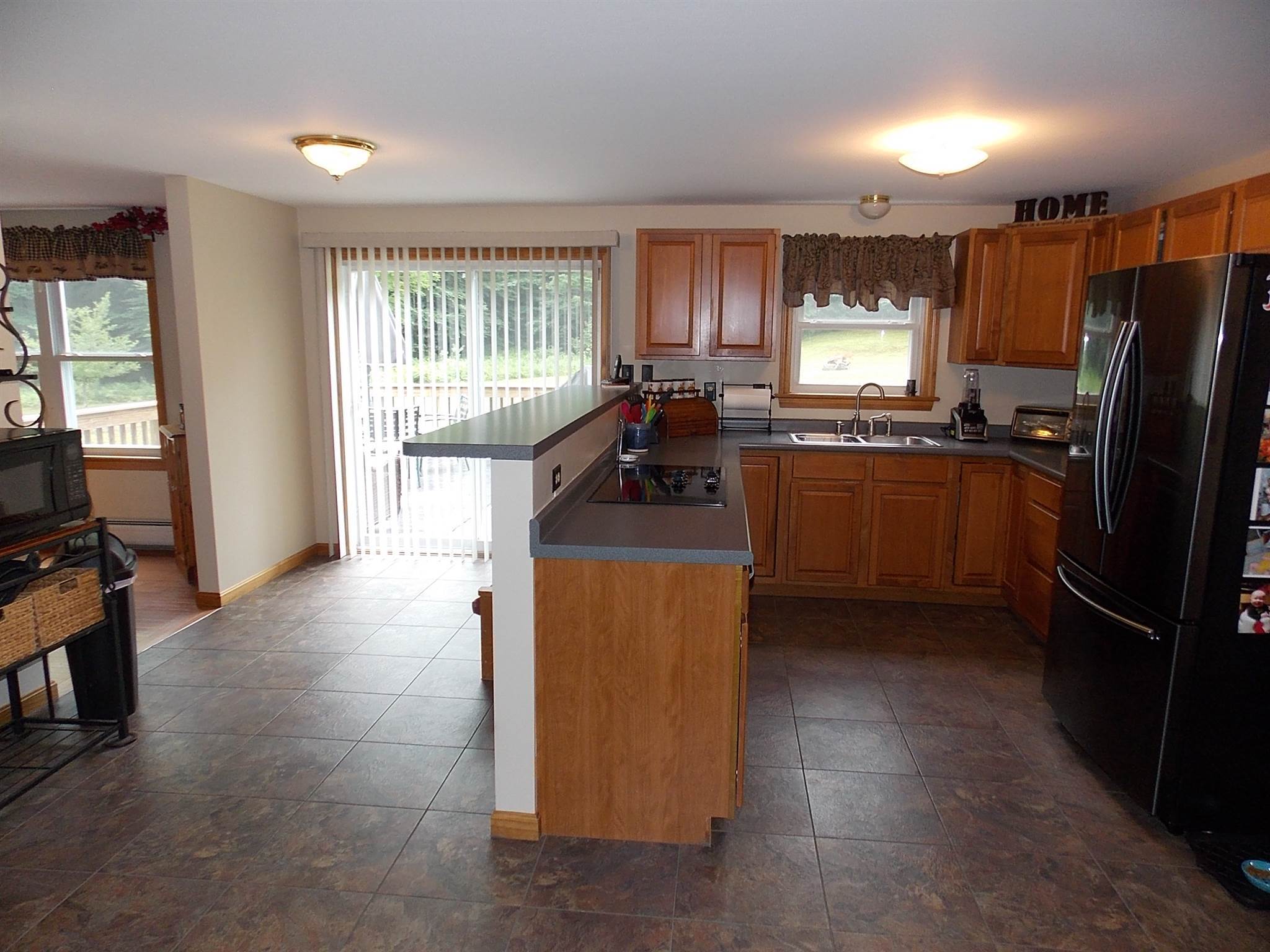 Property Photo: 14 2nd Nh Turnpike NH 03070
