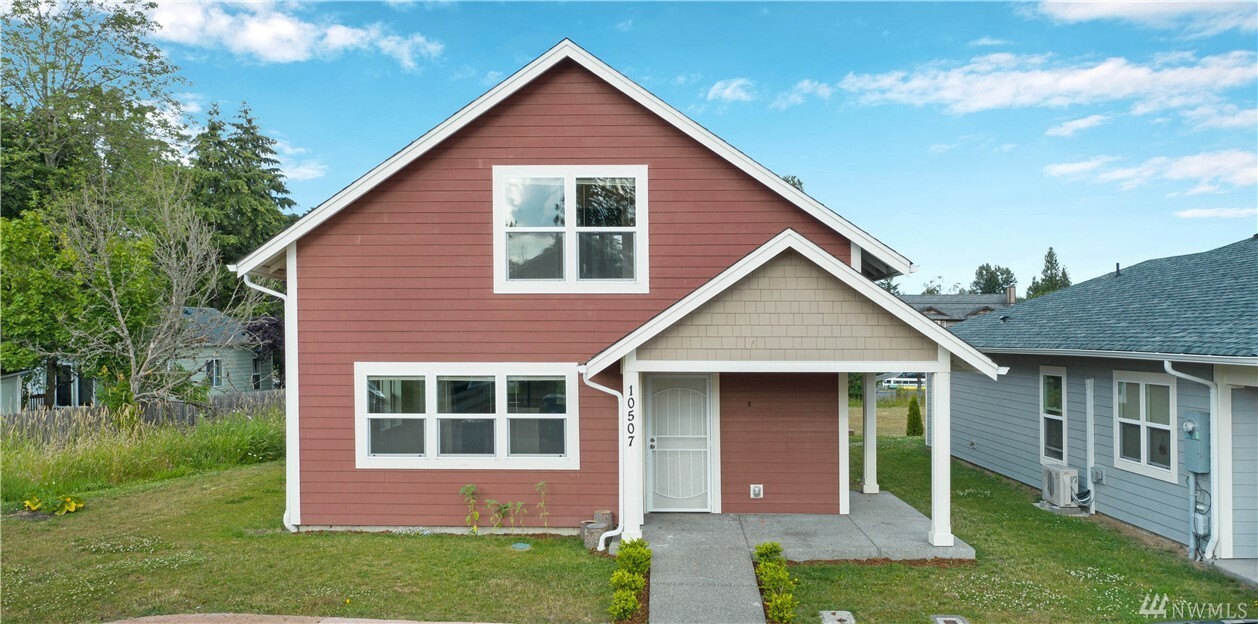 Property Photo: 10507 10th Ave E WA 98445