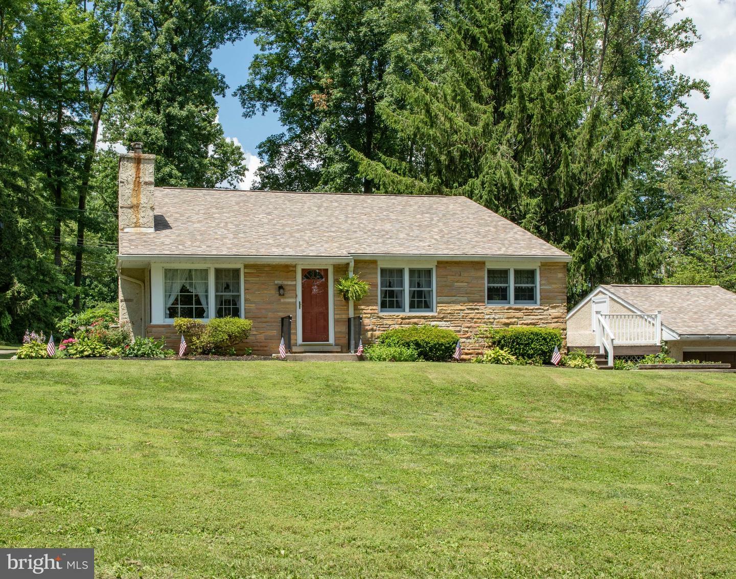 Property Photo:  29 Marian Road  PA 19460 