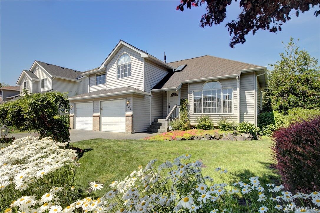 Property Photo: 823 234th Street SE WA 98021