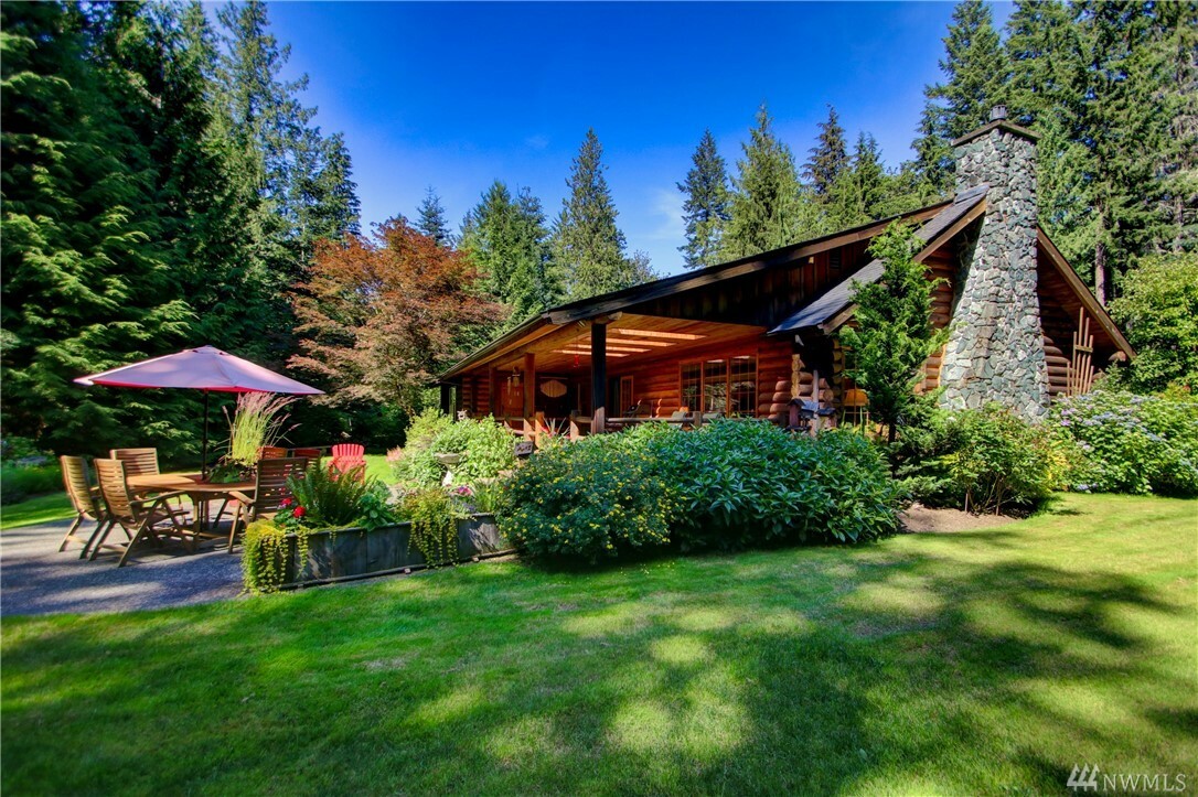 Property Photo:  3608 Campbell Ct  WA 98284 