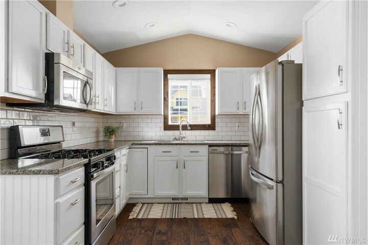 Property Photo: 785 SW Puffin Street WA 98277