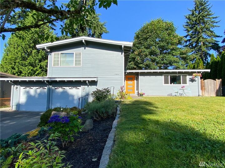 Property Photo: 21904 1st Place W WA 98021