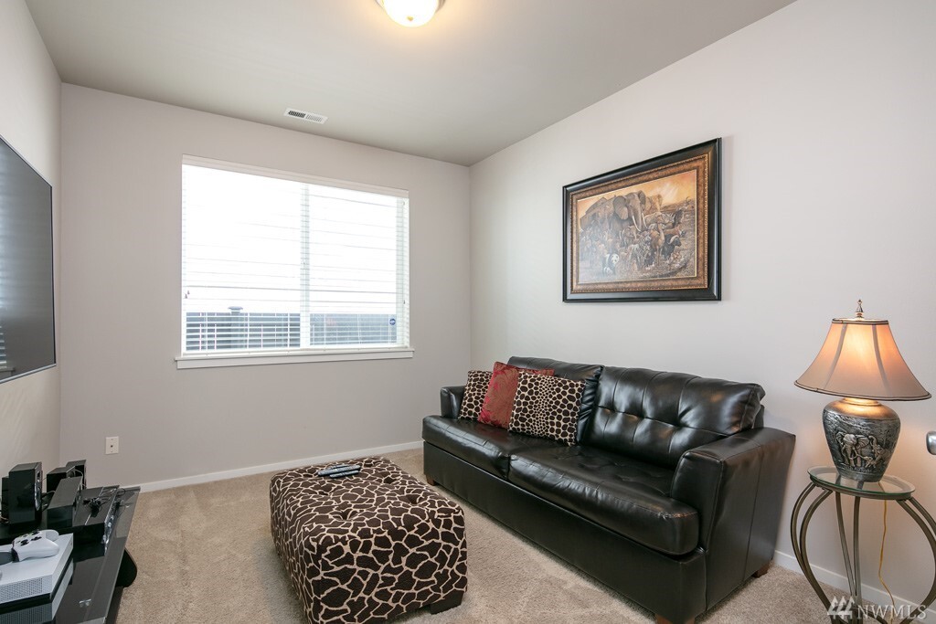 Property Photo: 18551 115th Place SE WA 98055