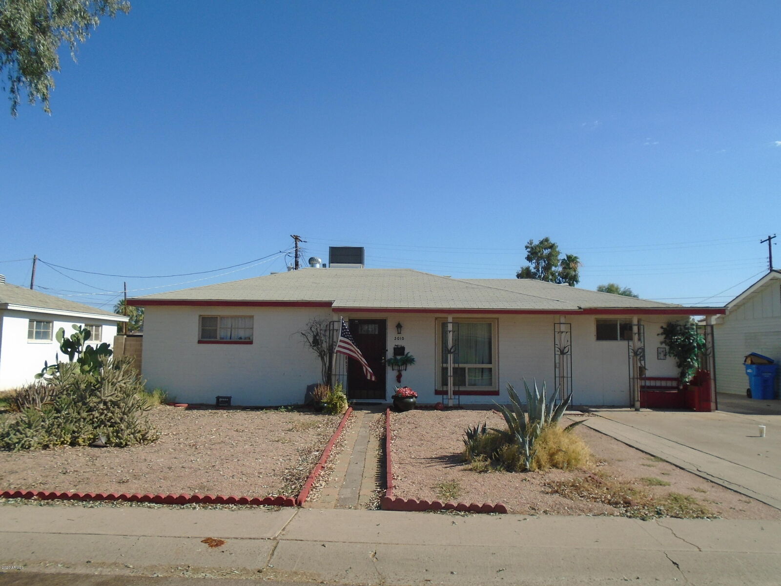 Property Photo:  3010 W Loma Lane  AZ 85051 