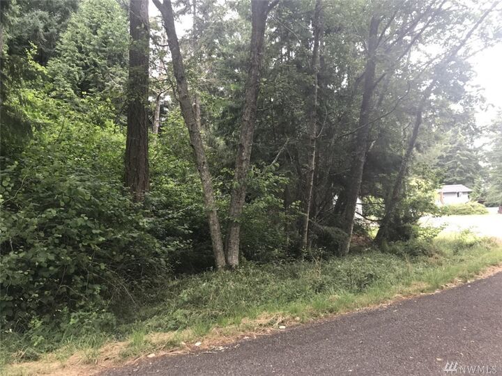 Property Photo: 10603 Lakeshore Dr WA 98303