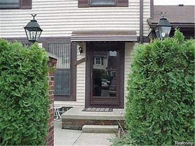 Property Photo:  39415 Old Dominion  MI 48038 