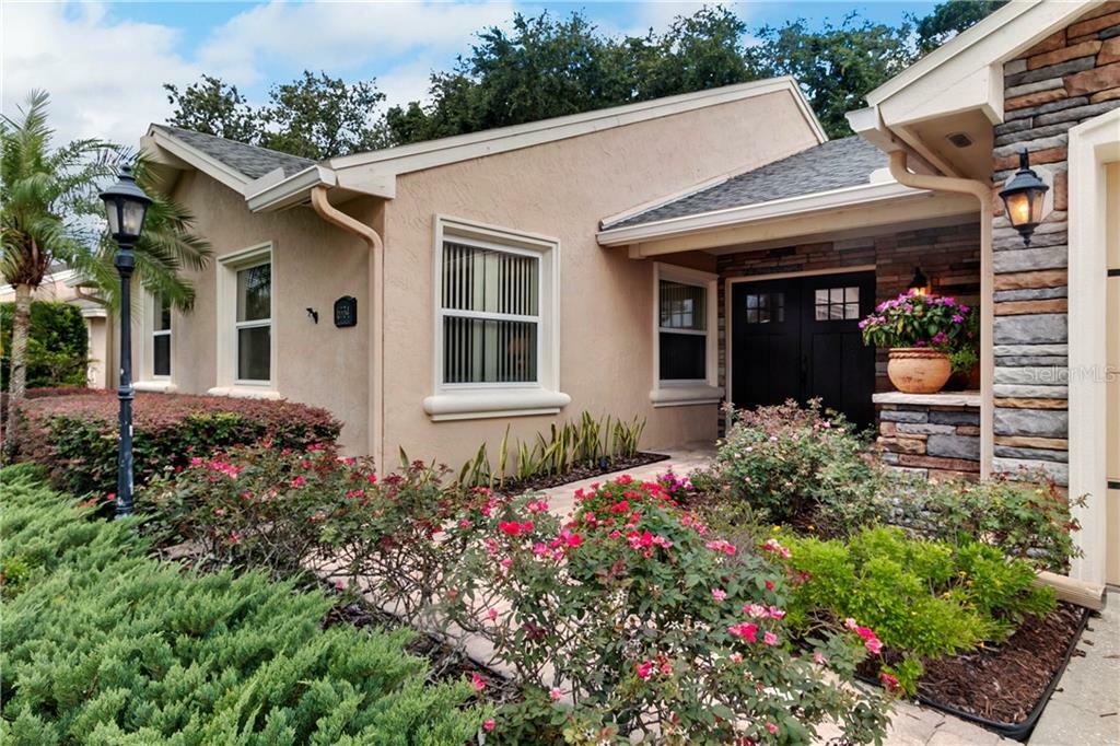 Property Photo:  6334 Oak Meadow Bend  FL 32819 