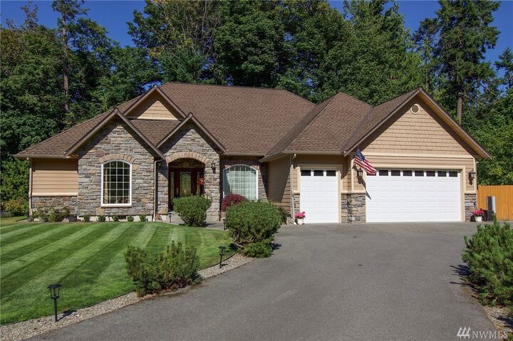 613 Del Guzzi Dr  Port Angeles WA 98362 photo