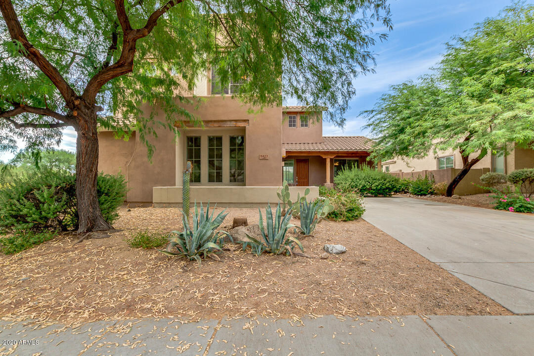 Property Photo: 8423 W Tether Trail AZ 85383