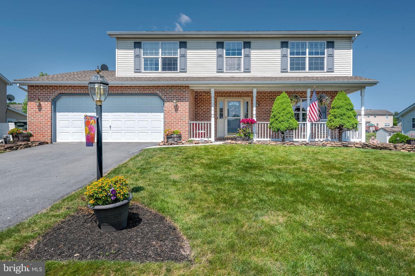 Property Photo: 199 Martel Circle PA 17019