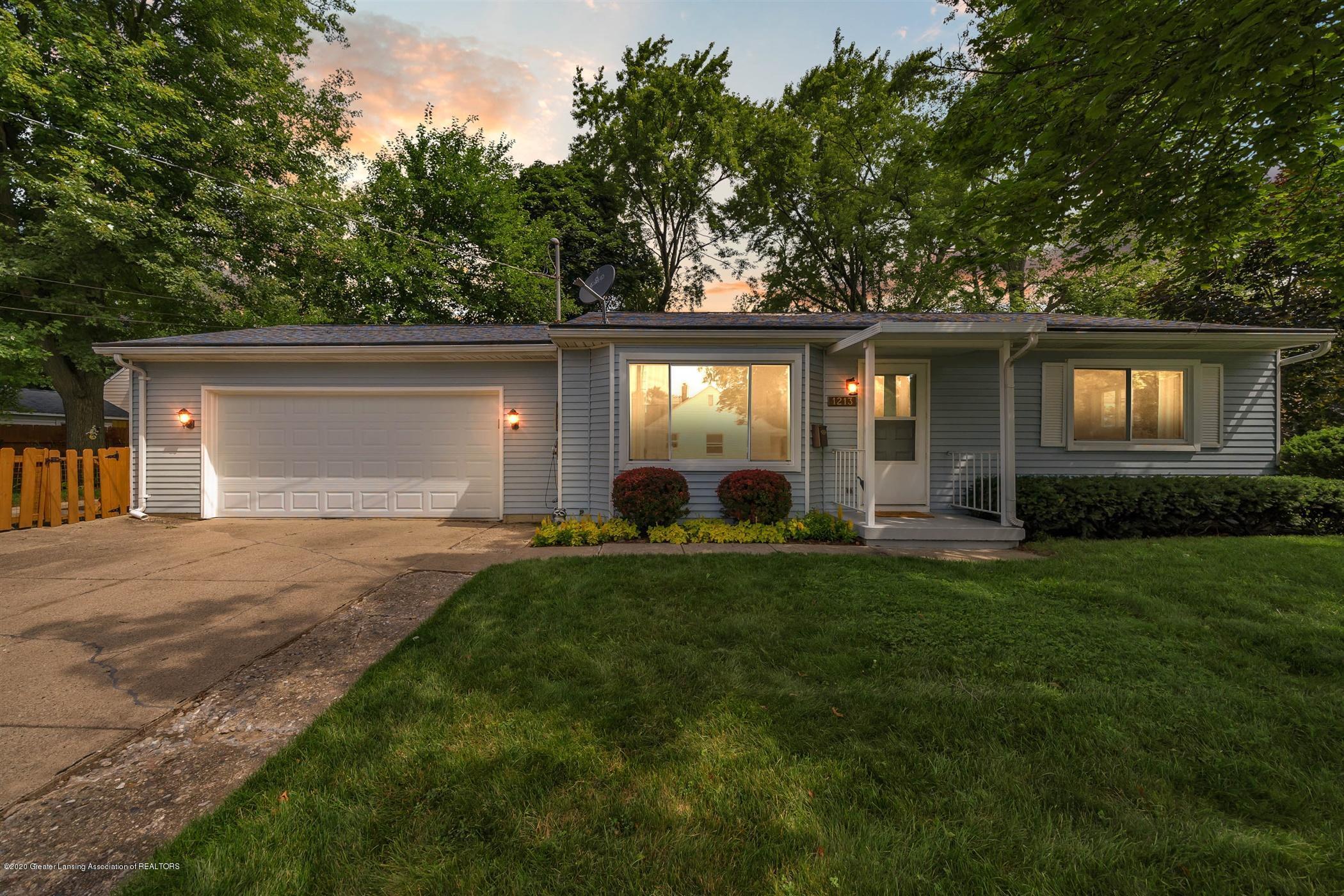 Property Photo: 1213 Pacific Avenue MI 48910