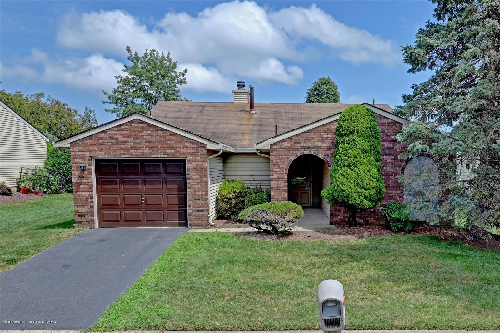 Property Photo:  16 Bishop Court  NJ 07746 