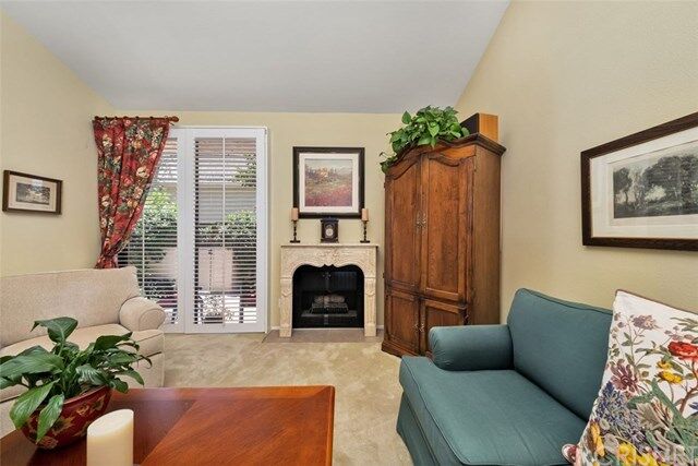 Property Photo:  6121 Shoup Avenue 34  CA 91367 
