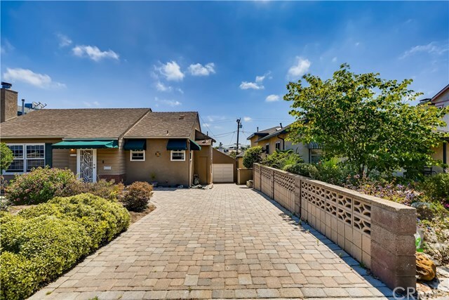 Property Photo:  832 Bungalow Drive  CA 90245 