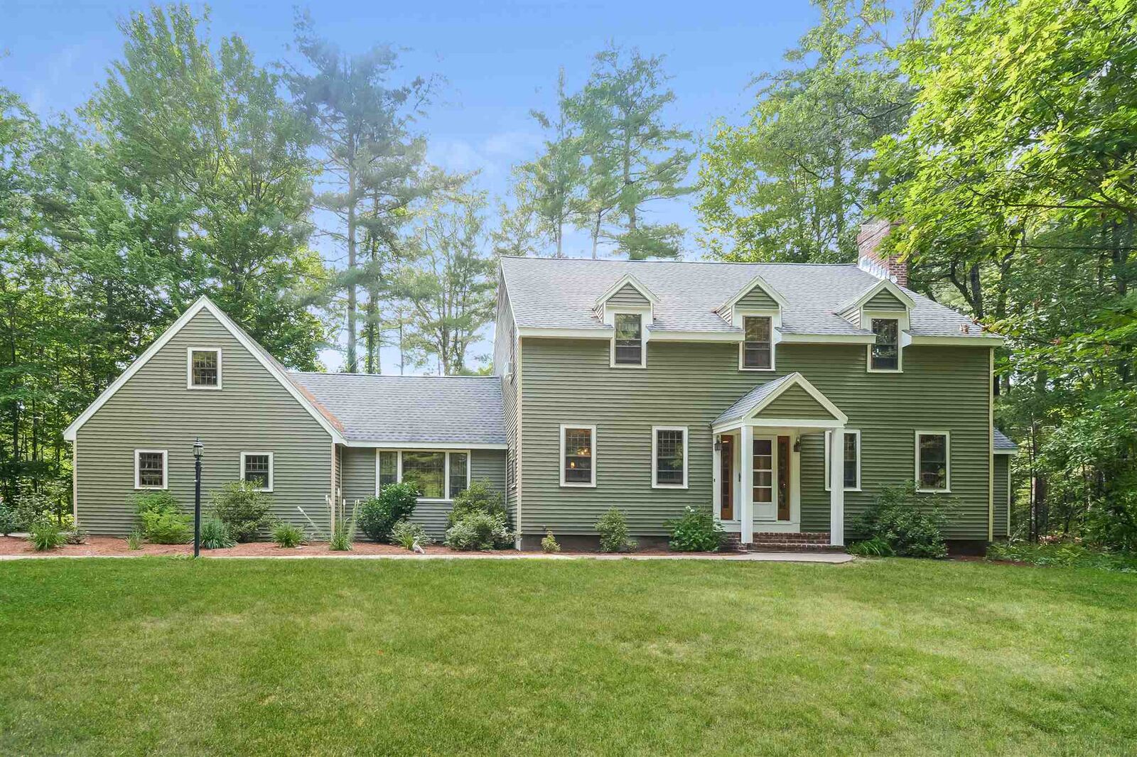 Property Photo: 49 Olde Lantern Road NH 03110