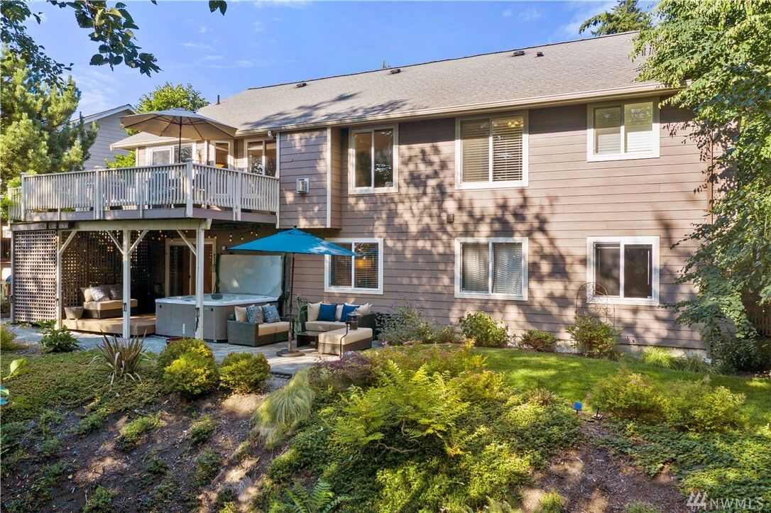 Property Photo: 1818 Lindsay Loop WA 98274
