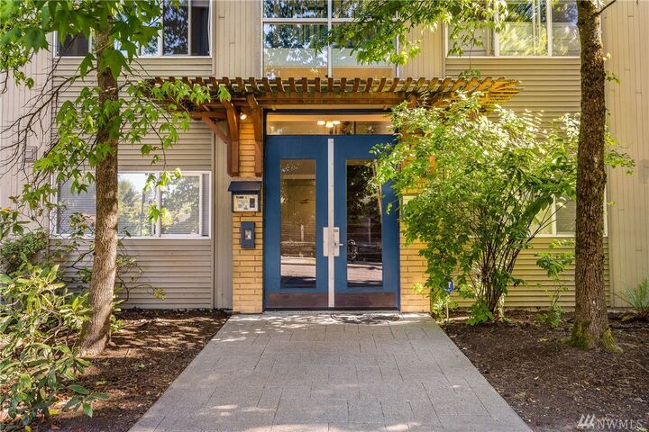 2111 E John Street 104  Seattle WA 98112 photo