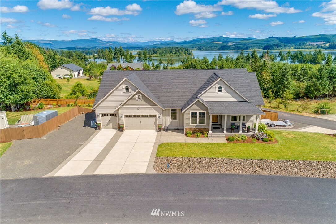 Property Photo:  370 Silver Shores Drive  WA 98645 