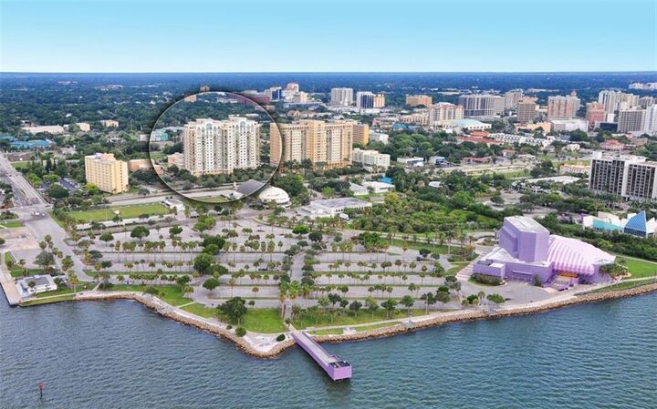 Property Photo:  800 N Tamiami Trail 610  FL 34236 