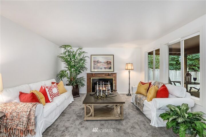 Property Photo:  15327 SE 179th Street  WA 98058 