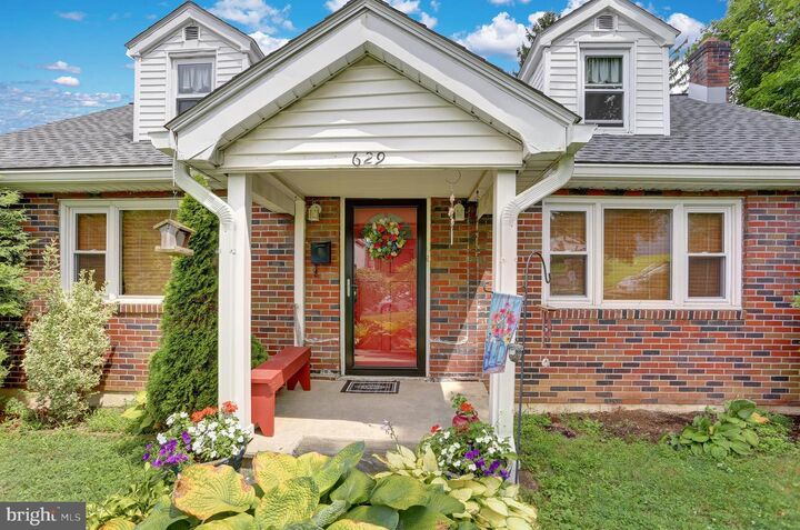 629 S 18th 1/2nd Street  Reading PA 19606 photo