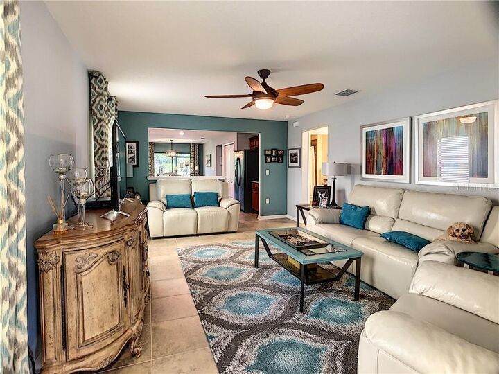 Property Photo:  4210 Lindever Lane  FL 34221 