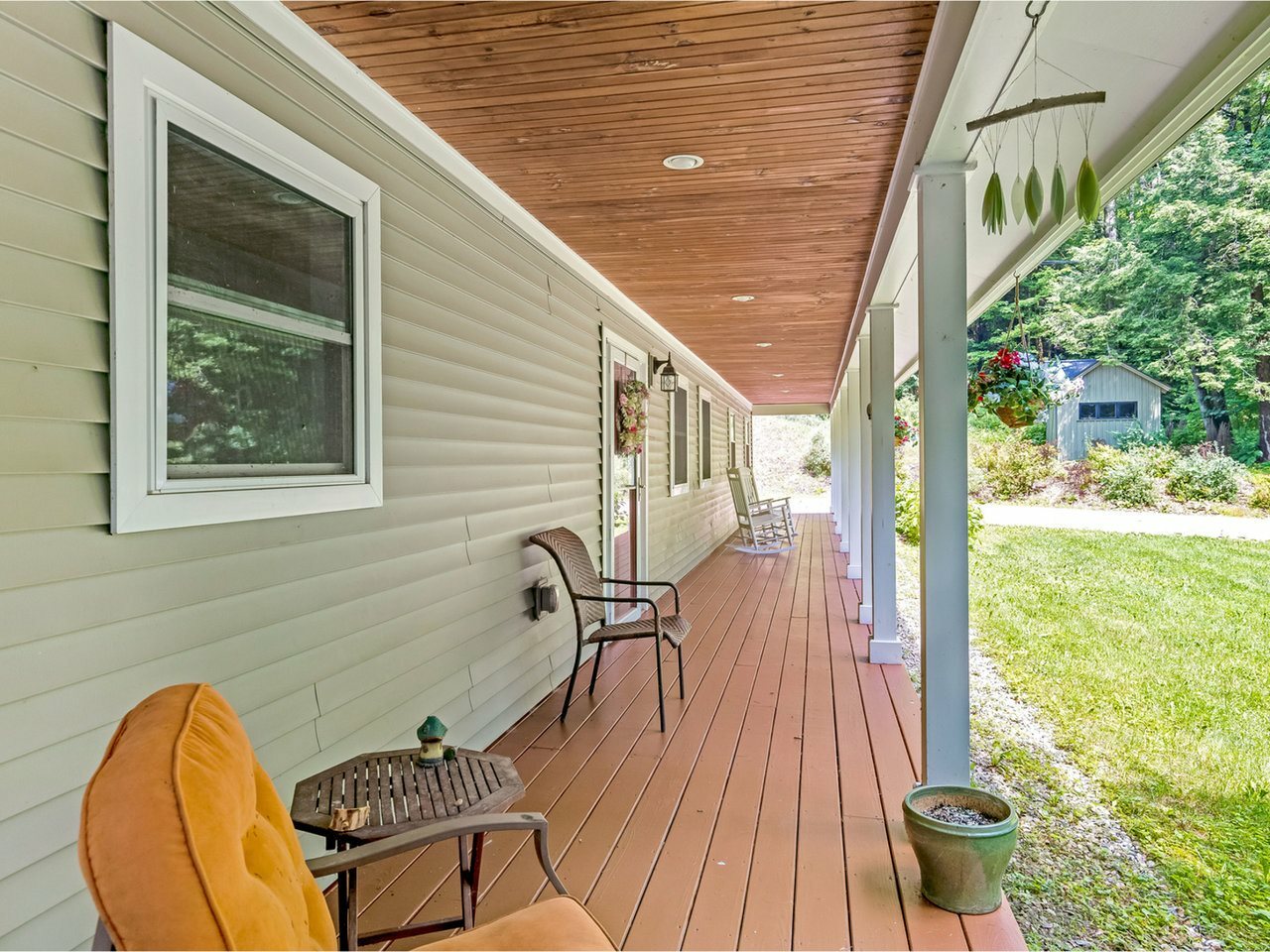 Property Photo: 962 Dugway Road VT 05477