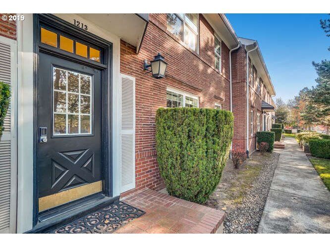 1213 C St C  Vancouver WA 98660 photo