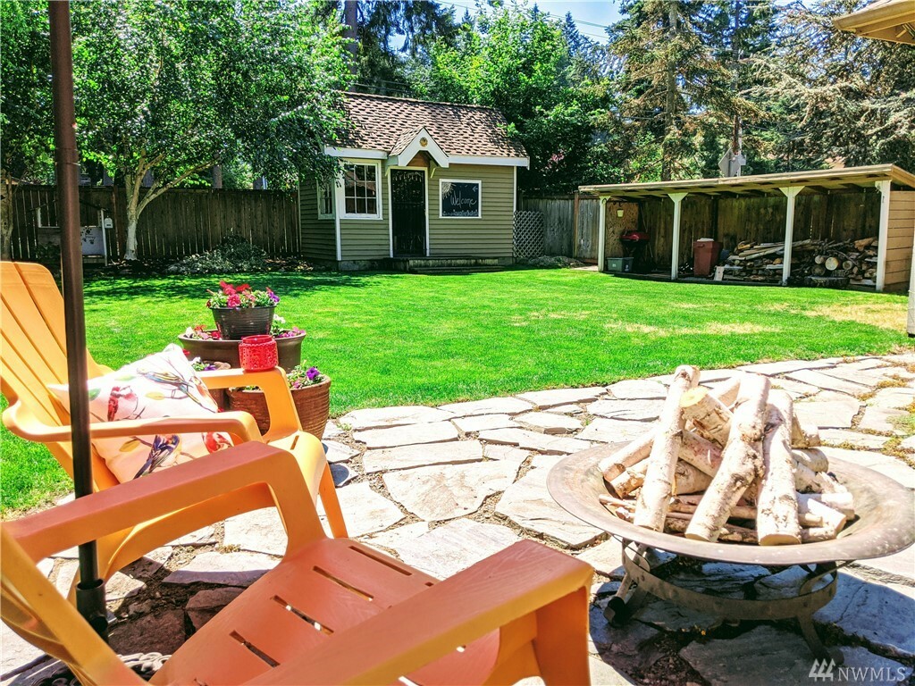 Property Photo:  13933 61st Ave W  WA 98026 