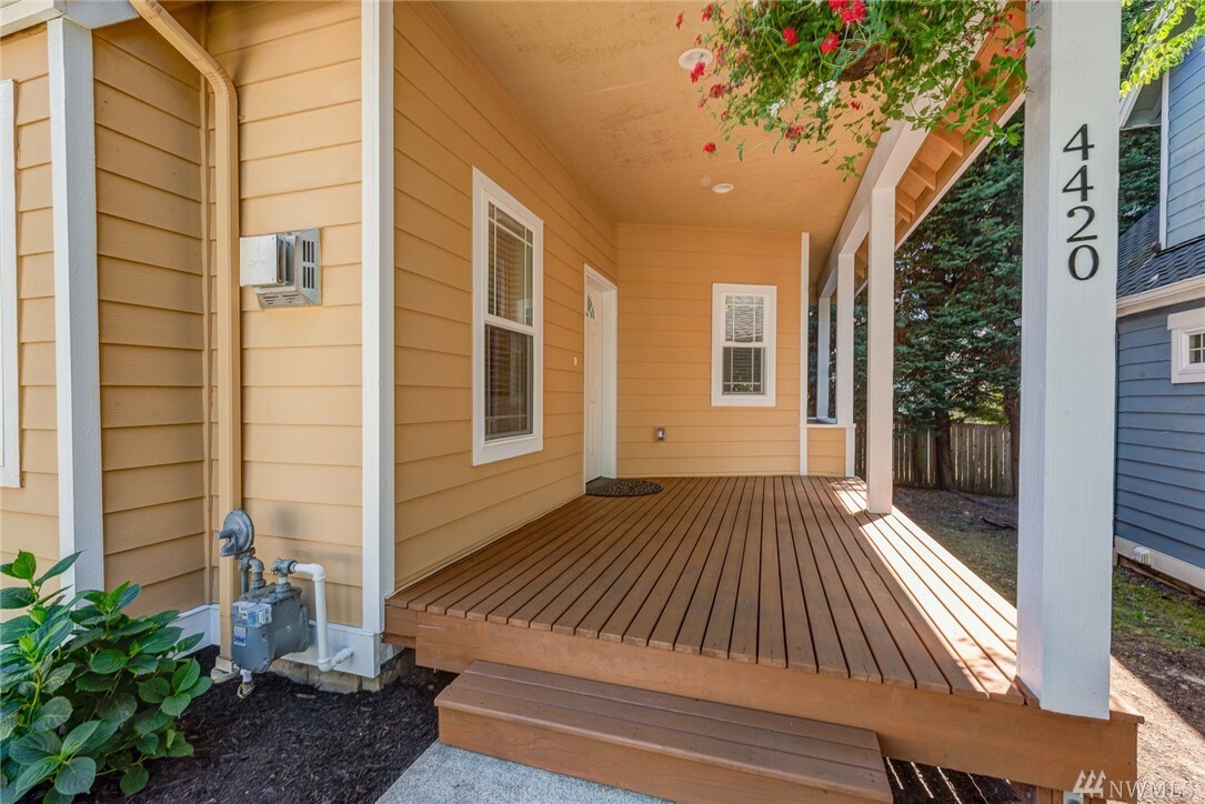 Property Photo:  4420 Woodson Crest Ct  WA 98275 