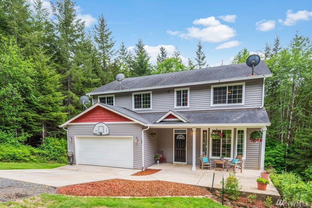 Property Photo:  137 Merganser Rd  WA 98632 