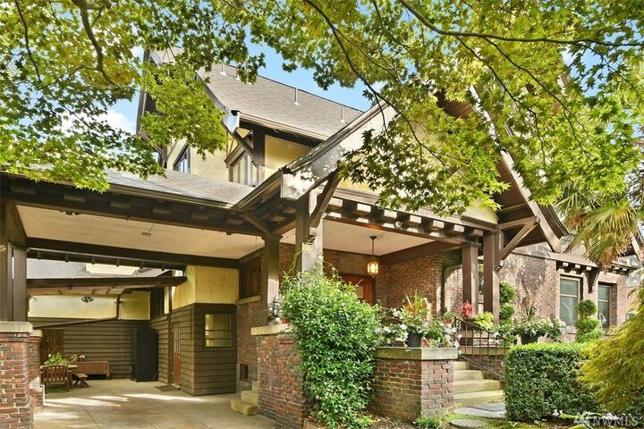 1104  17th Avenue E  Seattle WA 98112 photo