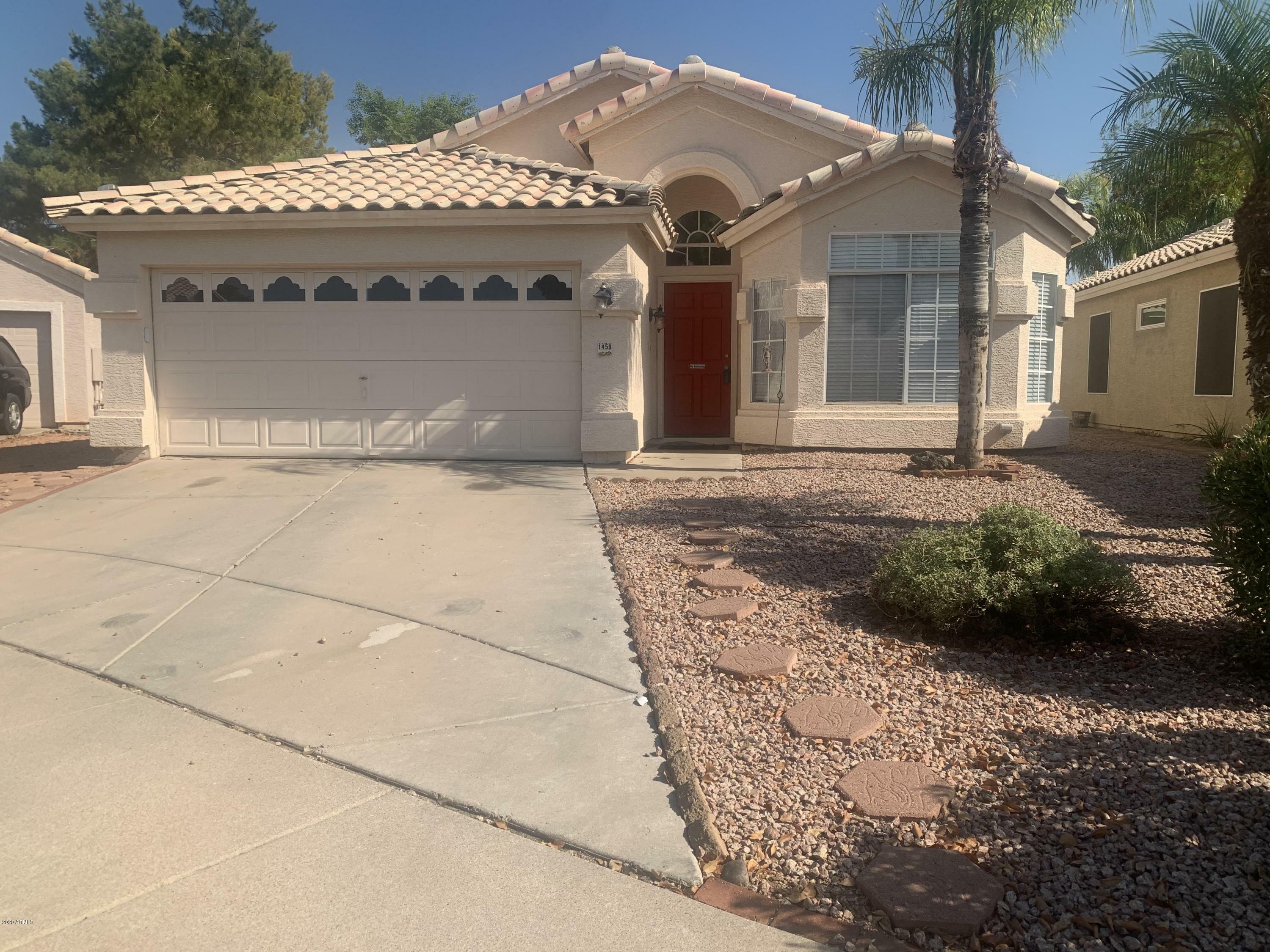 Property Photo:  1458 N Birch Street  AZ 85233 