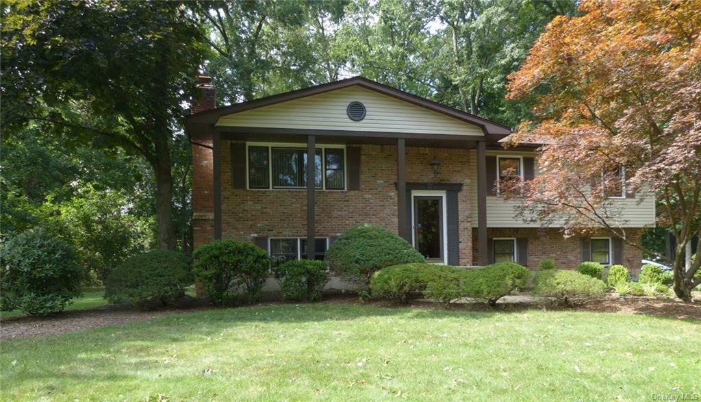 Property Photo:  24 Seymour Drive  NY 10956 