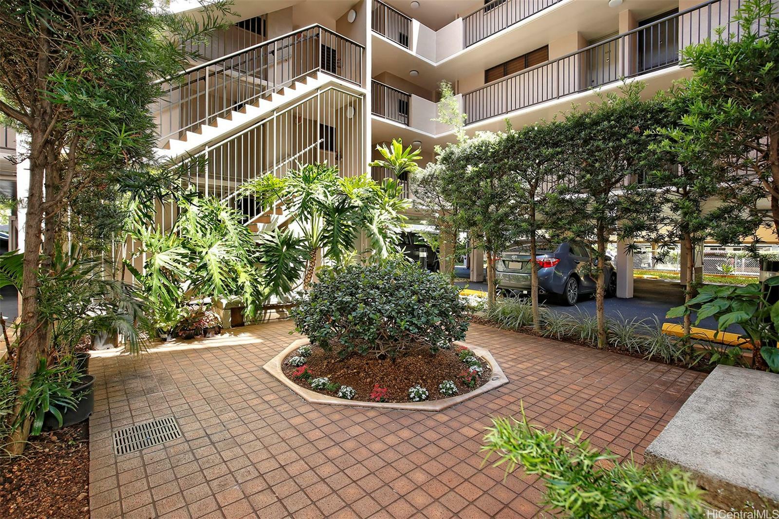 Property Photo:  825 Coolidge Street 310  HI 96826 